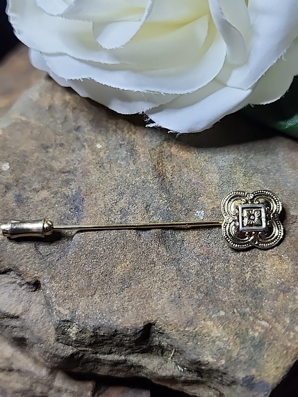 Vintage Gold-Tone Decorative Stick Pin Brooch